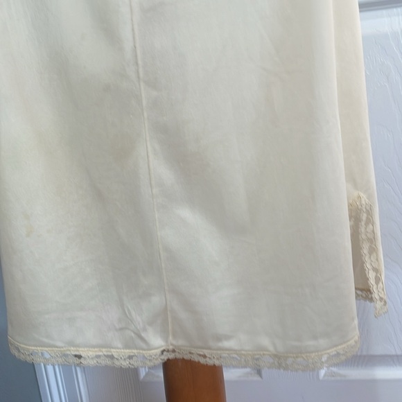 Vintage wonder maid non-cling half slip cream lace elastic waist slit women’s S - Picture 3 of 11